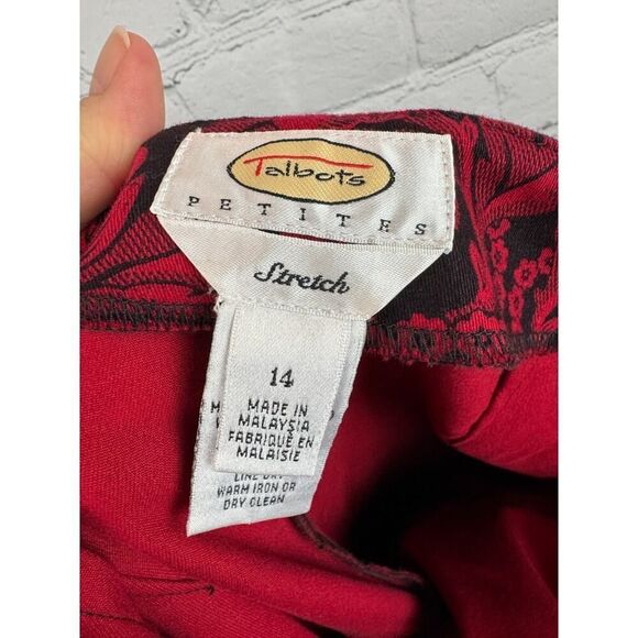 TALBOTS Petites floral black red cotton stretch cropped capri pants size 14P - Picture 7 of 9